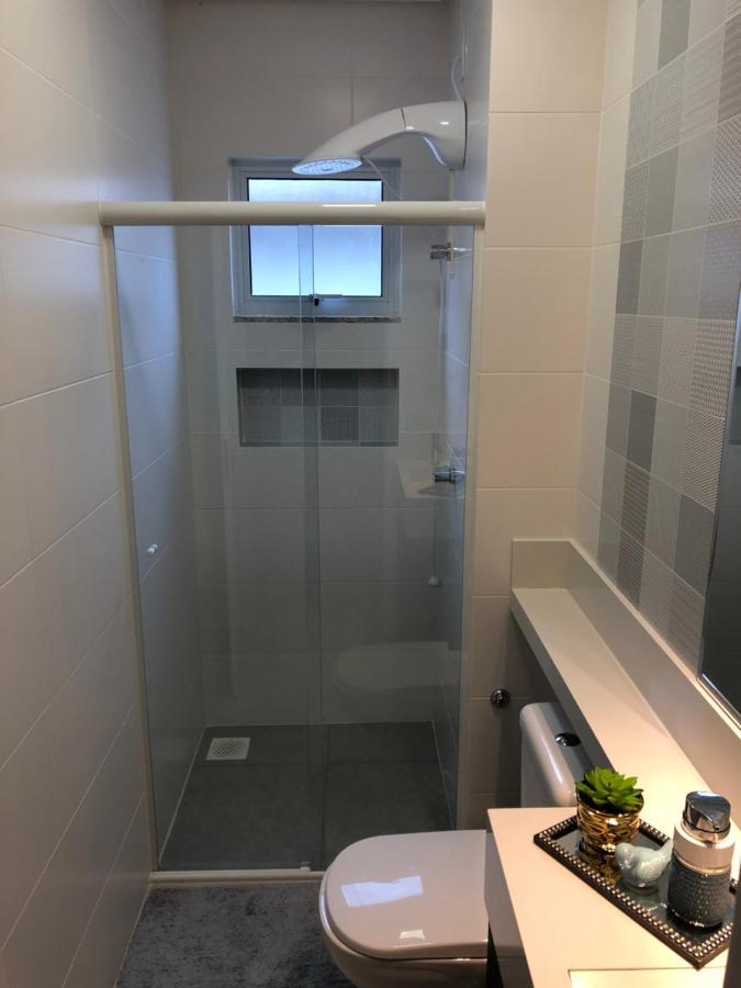 Apto Com Piscina - De Palmas - 303 *